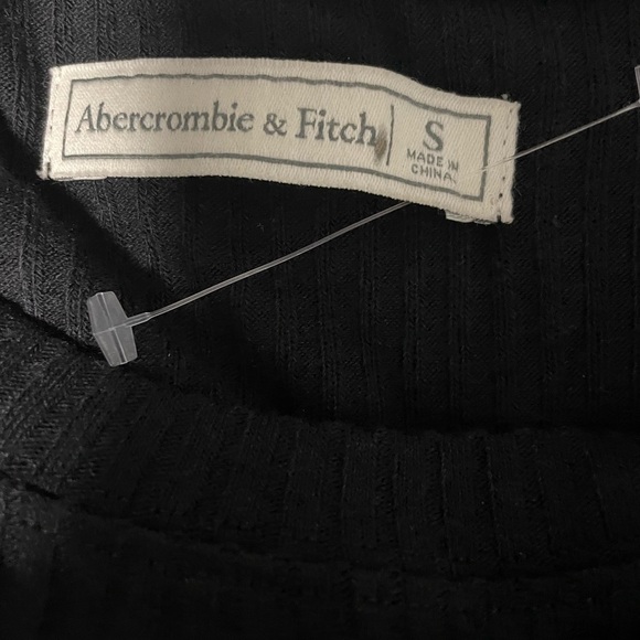 NWOT Abercrombie & Fitch ribbed side cutout midi black dress. Size Small - Picture 6 of 7